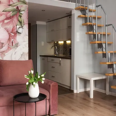 Loretas Roses Old Town Kraków