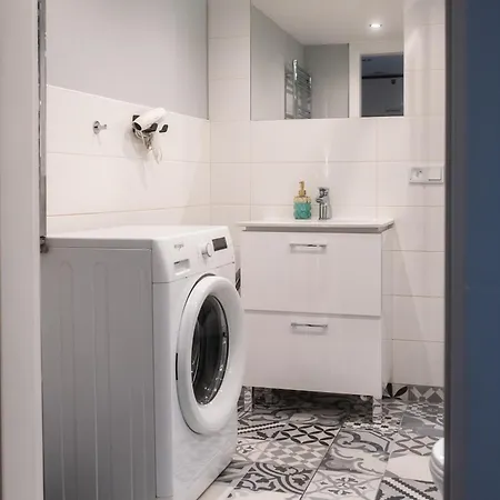 Loretas Roses Old Town